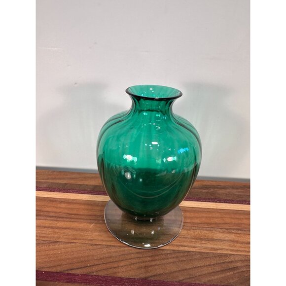Baccarat Aquarelay Green Crystal Vase (8 OZ) - Picture 1 of 4